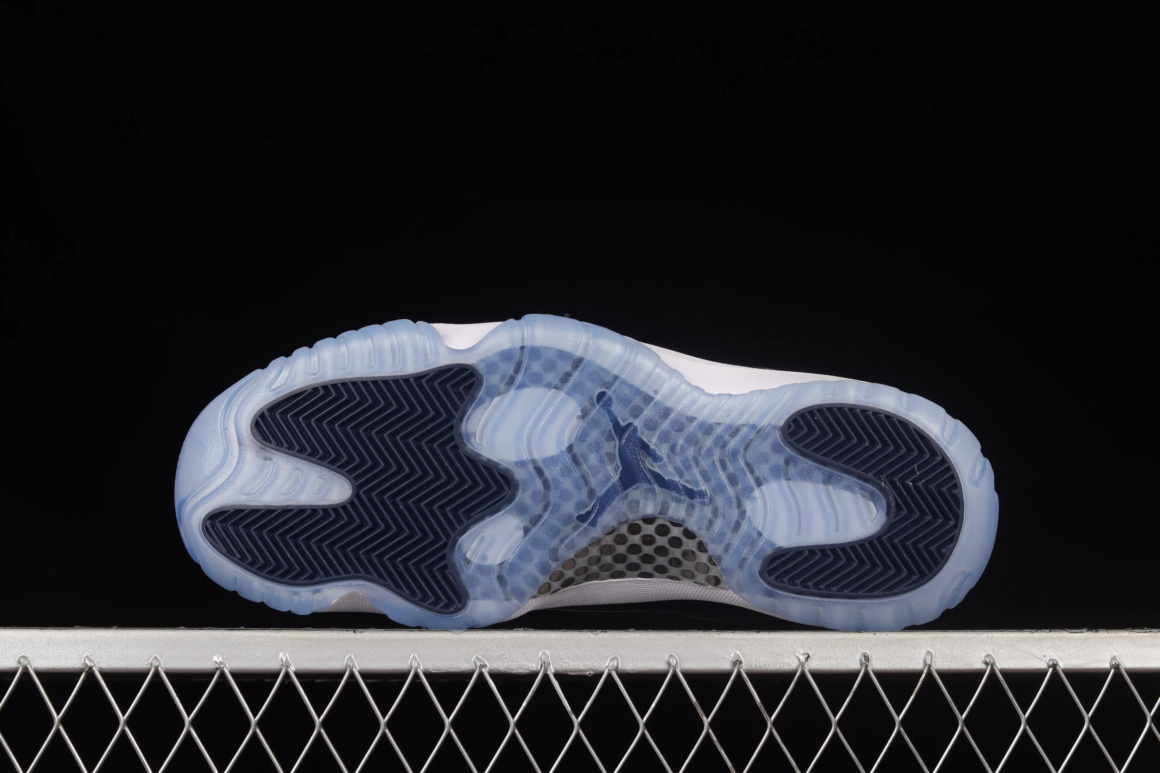 All categories Air Jordan Jordan series basketball shoes Air Jordan 11 F version Air Jordan 11 Retro Low AJ11 navy low top layer genuine standard genuine carbon sports culture basketball shoes 528895-007